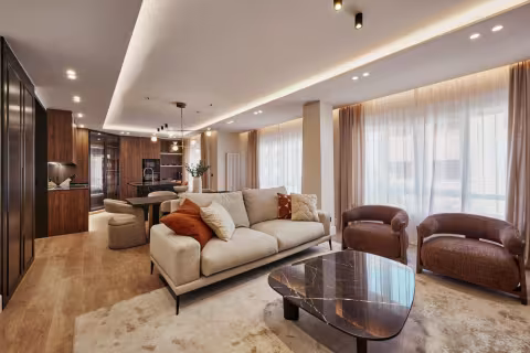 Piso exterior reformado con balcón en General Díaz Porlier en Lista, Salamanca 2168/VIV