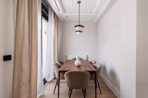 Ático reformado con terraza en Almagro, Chamberí 2260VIV