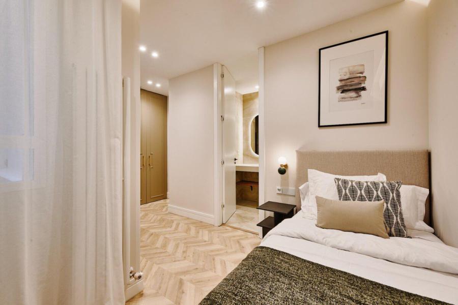 Exclusiva vivienda en Diego de León 52: lujo y confort en el corazón de Lista 2013/VIV