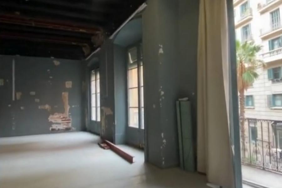Dos lofts con vistas al Palau de la Música en edificio histórico del centro de Barcelona – 2046