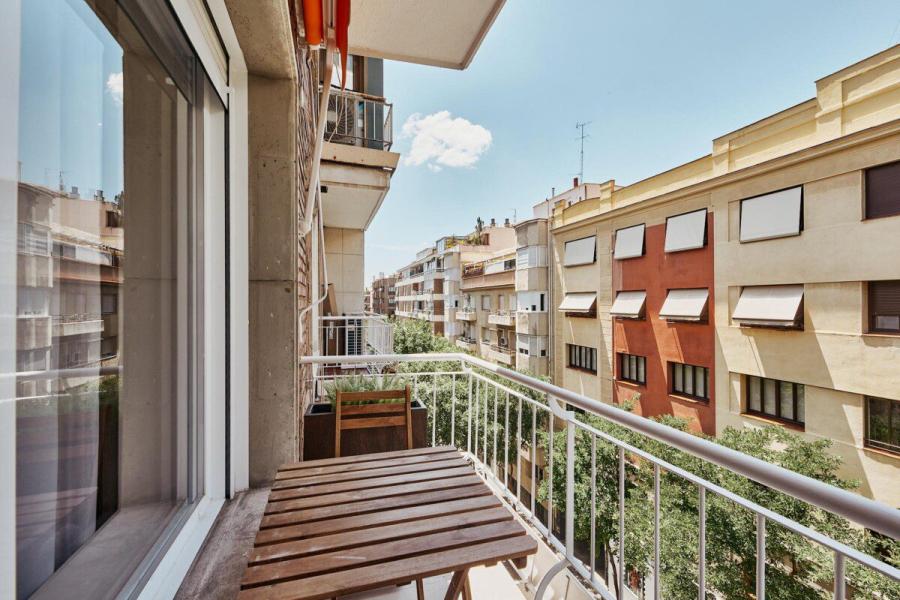 Piso exterior reformado con balcón en General Díaz Porlier en Lista, Salamanca 2168/VIV