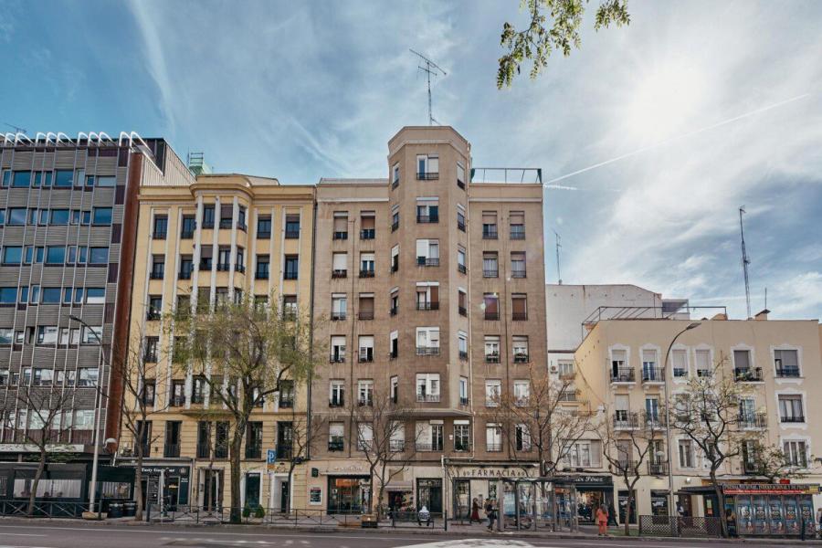 Lujoso piso exterior reformado con terraza privada en Conde de Peñalver en Salamanca 2179/VIV