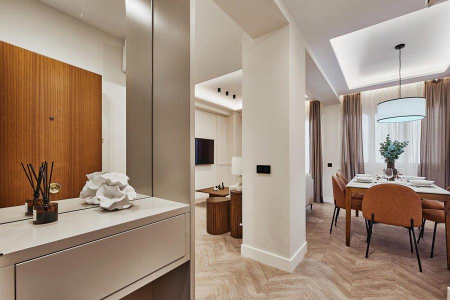 Exclusivo piso exterior reformado con terraza privada en Cardenal Cisneros en Chamberí-Trafalgar 2183/VIV