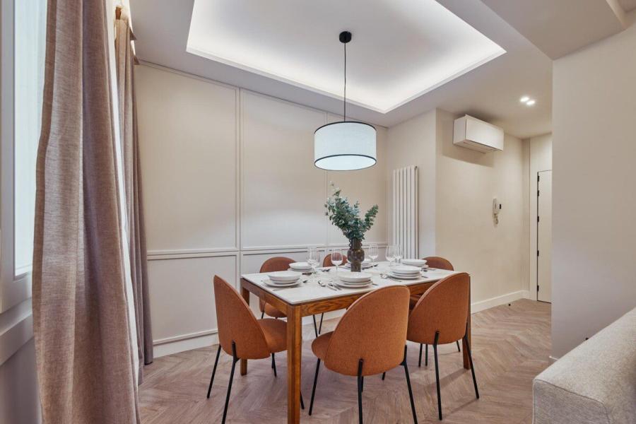Exclusivo piso exterior reformado con terraza privada en Cardenal Cisneros en Chamberí-Trafalgar 2183/VIV