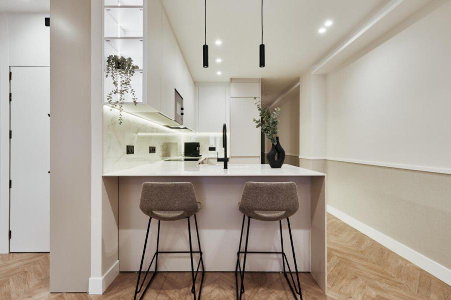 Exclusivo piso exterior reformado con terraza privada en Cardenal Cisneros en Chamberí-Trafalgar 2183/VIV