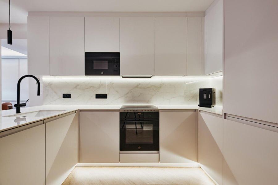 Exclusivo piso exterior reformado con terraza privada en Cardenal Cisneros en Chamberí-Trafalgar 2183/VIV