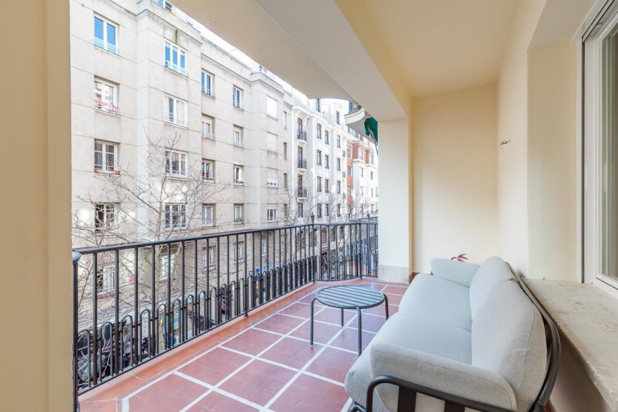 Piso de lujo reformado junto a Alberto Aguilera y Glorieta de Bilbao – 2439
