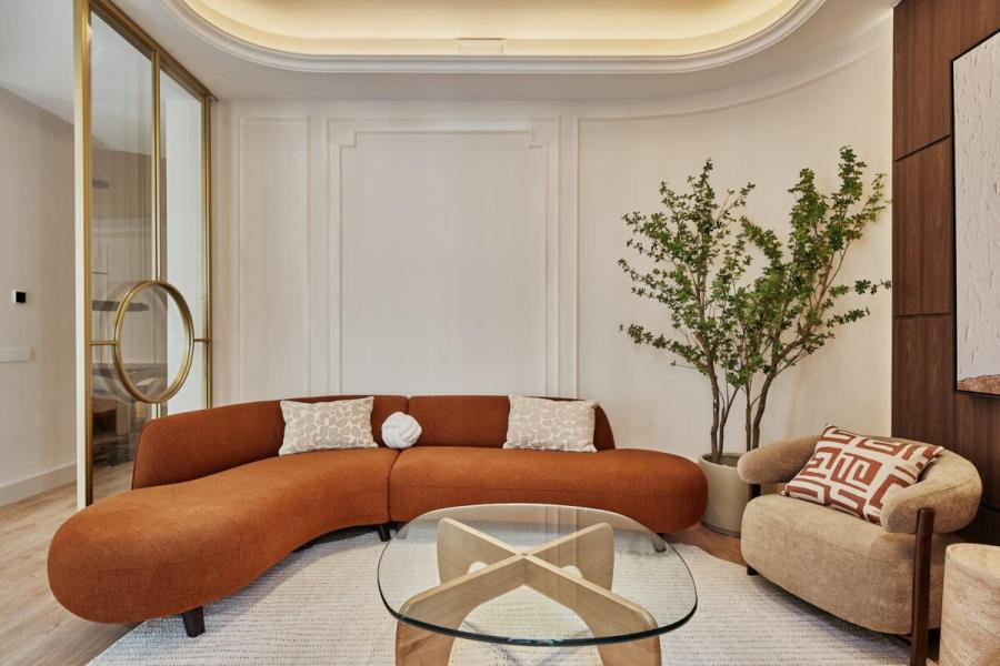 Vivienda de lujo en finca clásica con 3 suites y salón triple ambiente – 2449