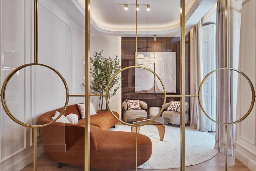 Vivienda de lujo en finca clásica con 3 suites y salón triple ambiente – 2449