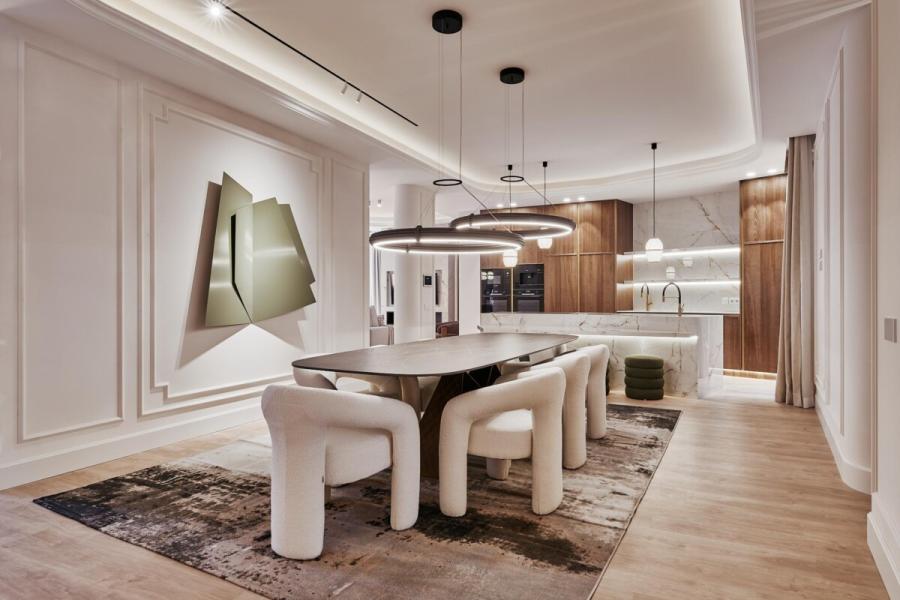 Vivienda de lujo en finca clásica con 3 suites y salón triple ambiente – 2449