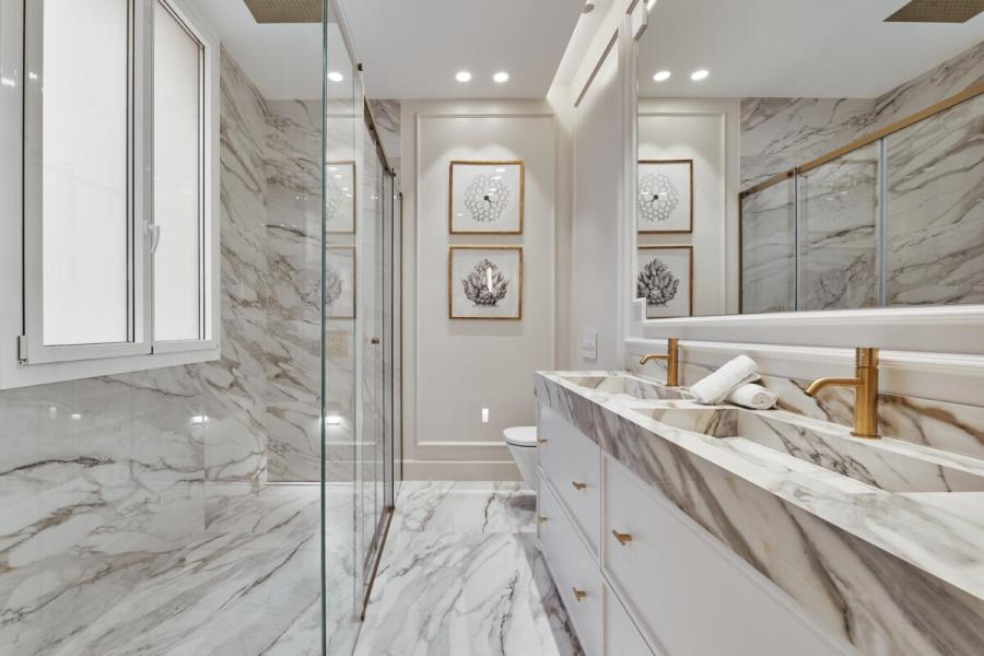 Vivienda de lujo en finca clásica con 3 suites y salón triple ambiente – 2449