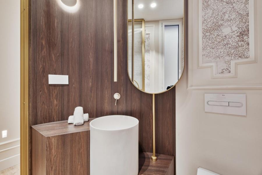 Vivienda de lujo en finca clásica con 3 suites y salón triple ambiente – 2449
