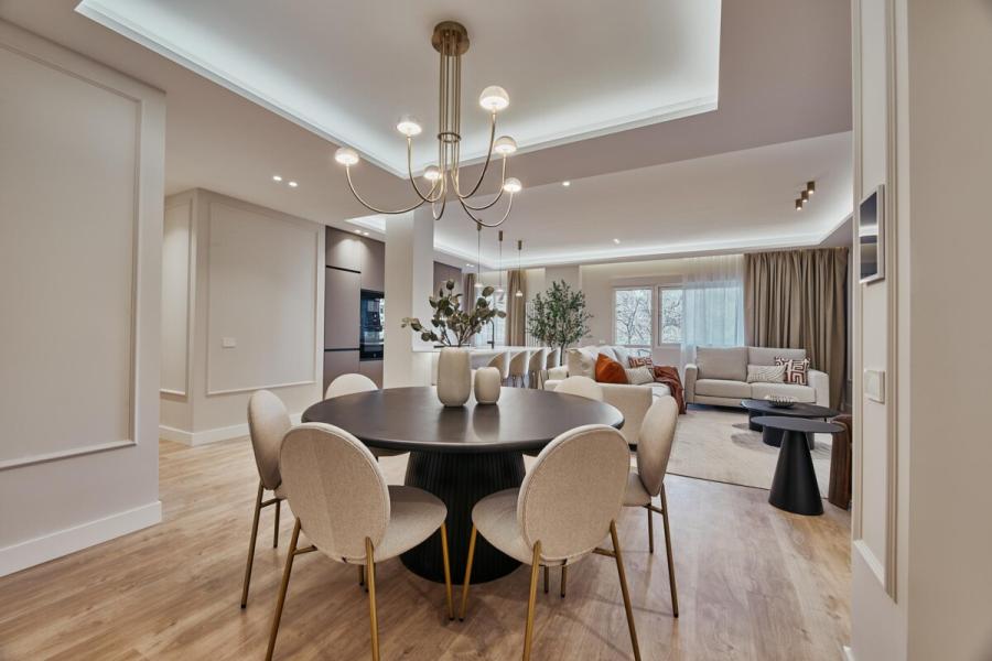 Vivienda exterior reformada con terraza y garaje en Retiro–Jerónimos – 2451