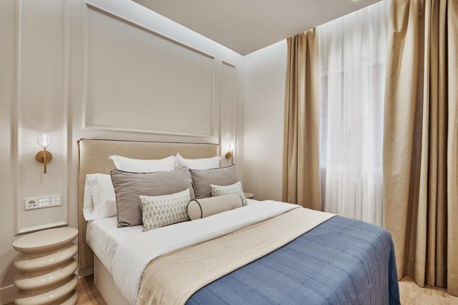 Vivienda exterior reformada con terraza y garaje en Retiro–Jerónimos – 2451