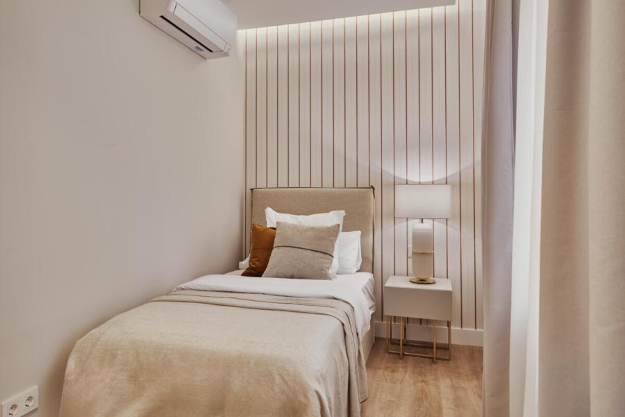 Vivienda exterior reformada de 145 m² en Duque de Sesto, Barrio de Salamanca – 2456