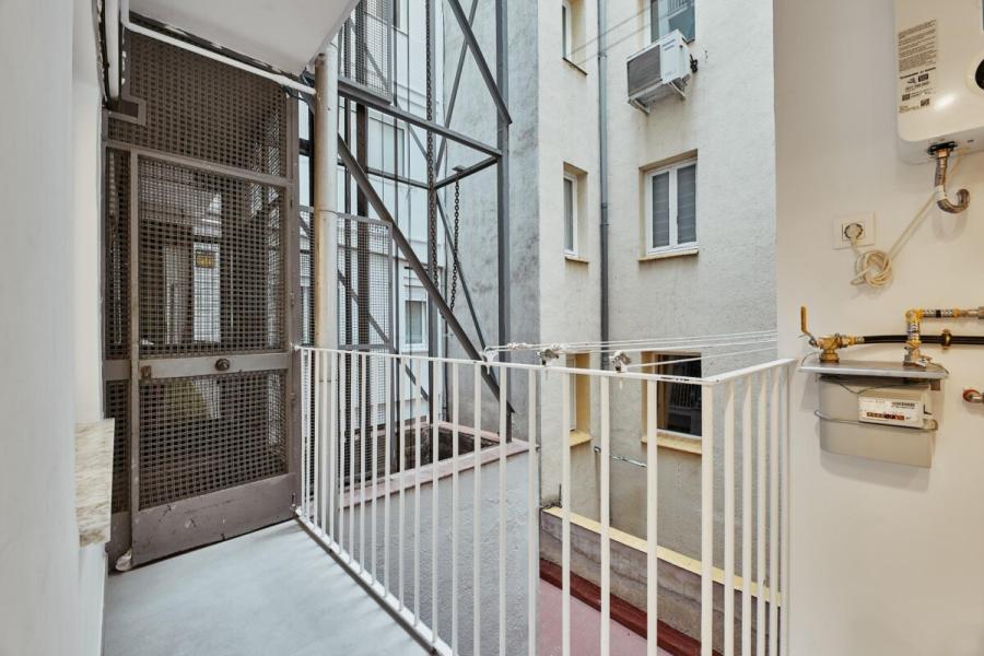 Vivienda reformada de 160 m² en Ayala 110, Lista – 2461