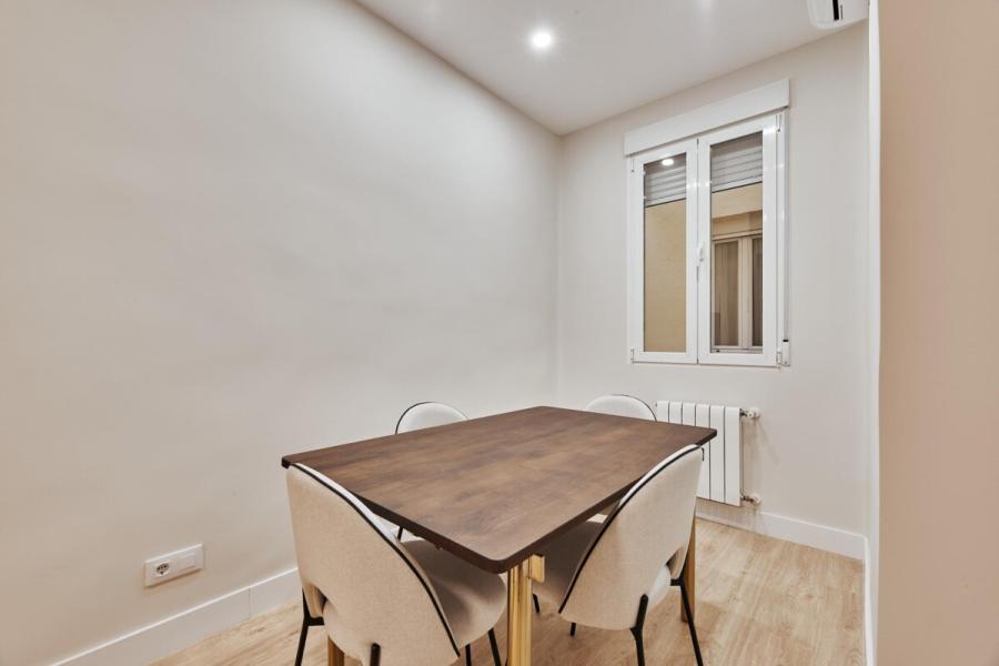 Vivienda reformada de 44 m² en calle Lombia – 2473