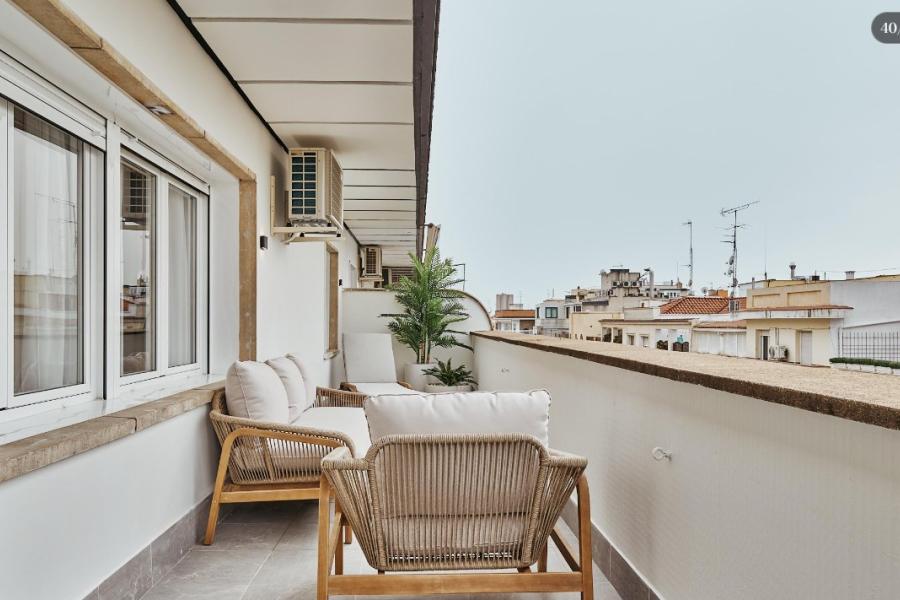 Vivienda exterior con terraza de 55 m² en Maldonado 48 – 2478