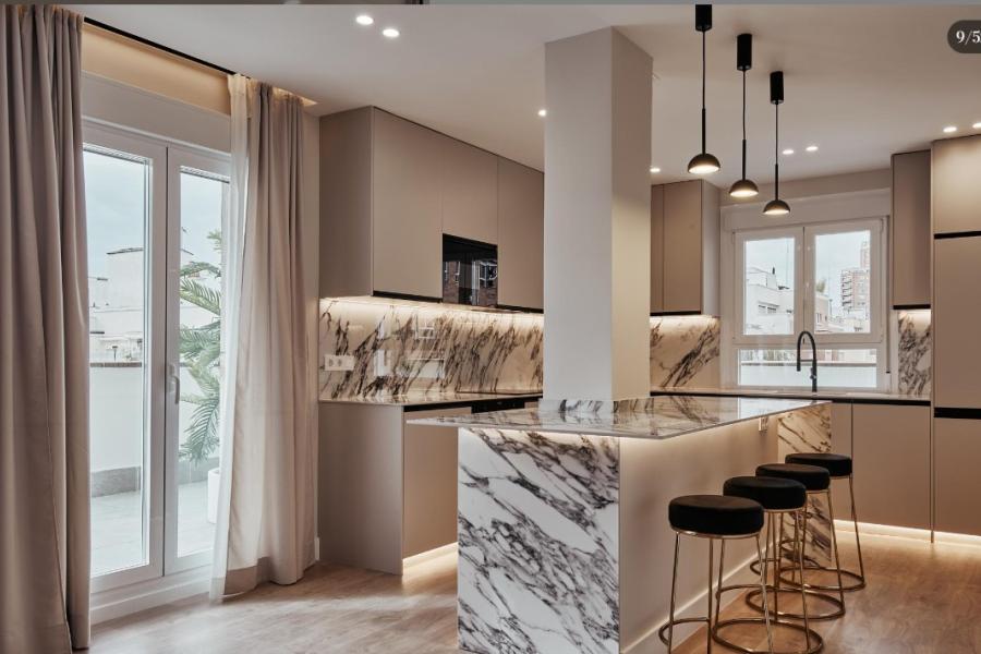 Vivienda exterior con terraza de 55 m² en Maldonado 48 – 2478