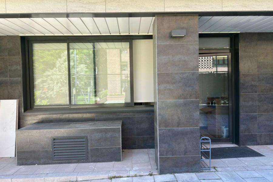 Vivienda reformada de 91 m² en planta baja con acceso independiente junto a Plaza de Castilla – 2489