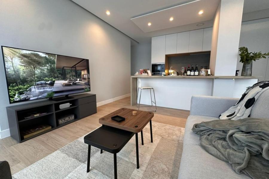 Vivienda reformada de 91 m² en planta baja con acceso independiente junto a Plaza de Castilla – 2489