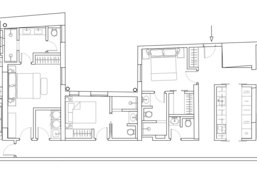 Vivienda reformada con 4 suites y terraza en finca clásica de Calle Colegiata – 2495
