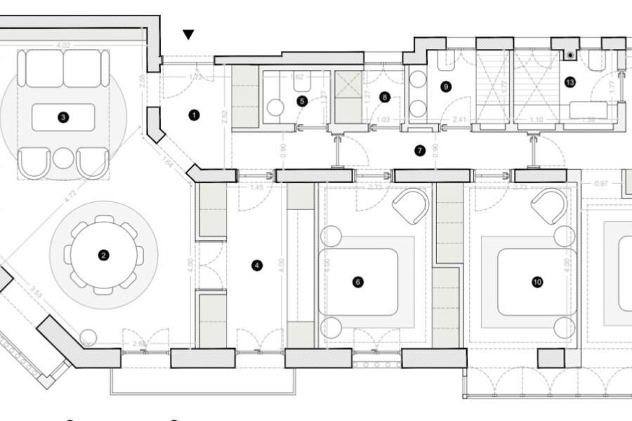 Vivienda en finca clásica con chaflán y balcones en Chamberí, edificio señorial exclusivo – 2497