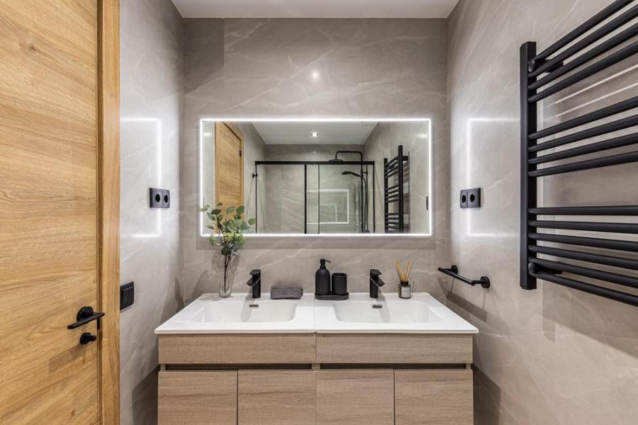 Tres viviendas reformadas de 76 m² en planta baja en Legazpi – 2498
