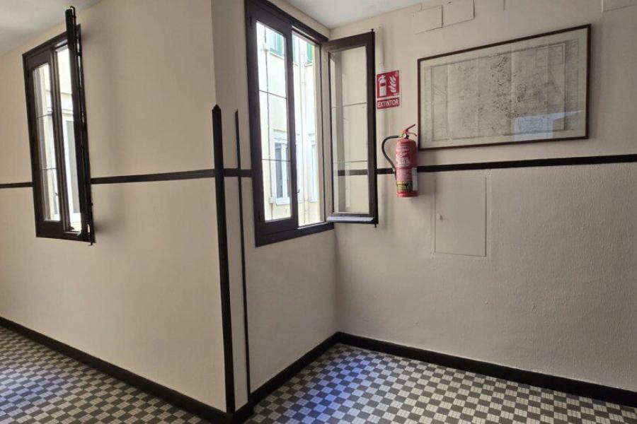 Vivienda reformada en Hermosilla 86 con despacho y vestidor 2311VIV