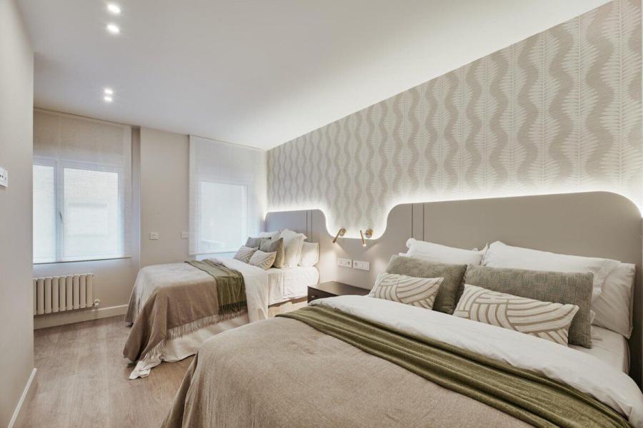 Elegancia contemporánea con terraza y vistas abiertas en el corazón de Madrid 2172VIV