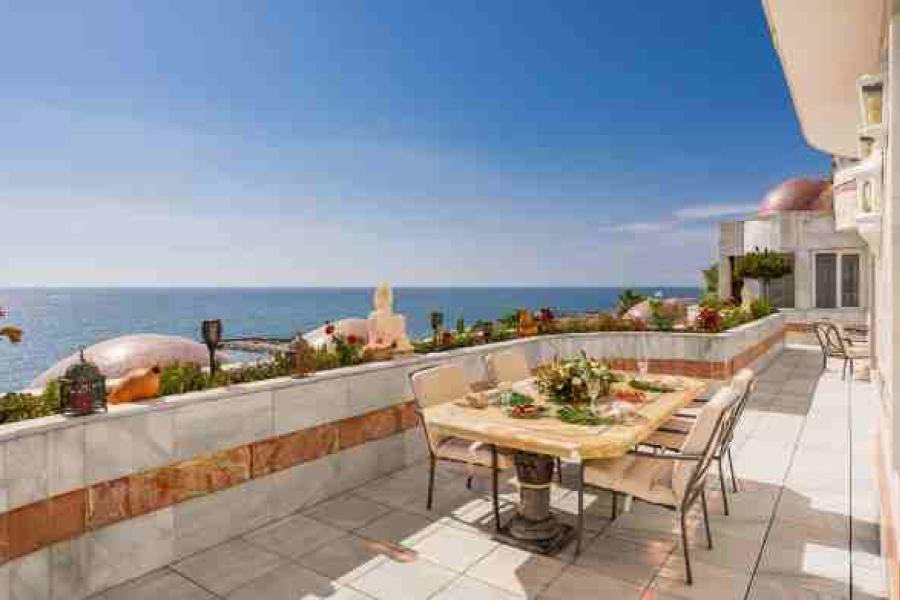SKY VILLA BANUS 1687VIV