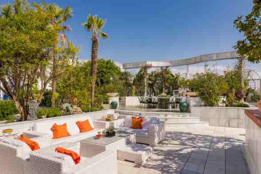 SKY VILLA BANUS 1687VIV