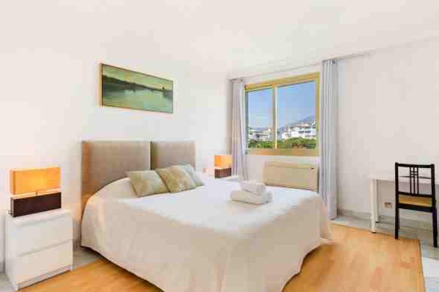 SKY VILLA BANUS 1687VIV