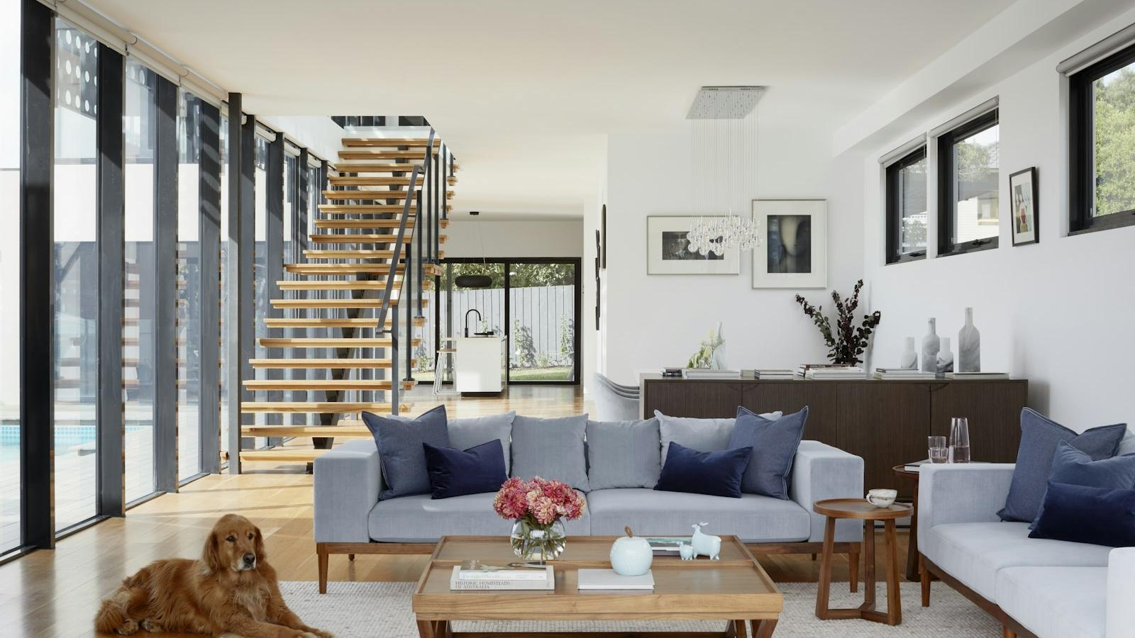 Fachada de villa contemporánea