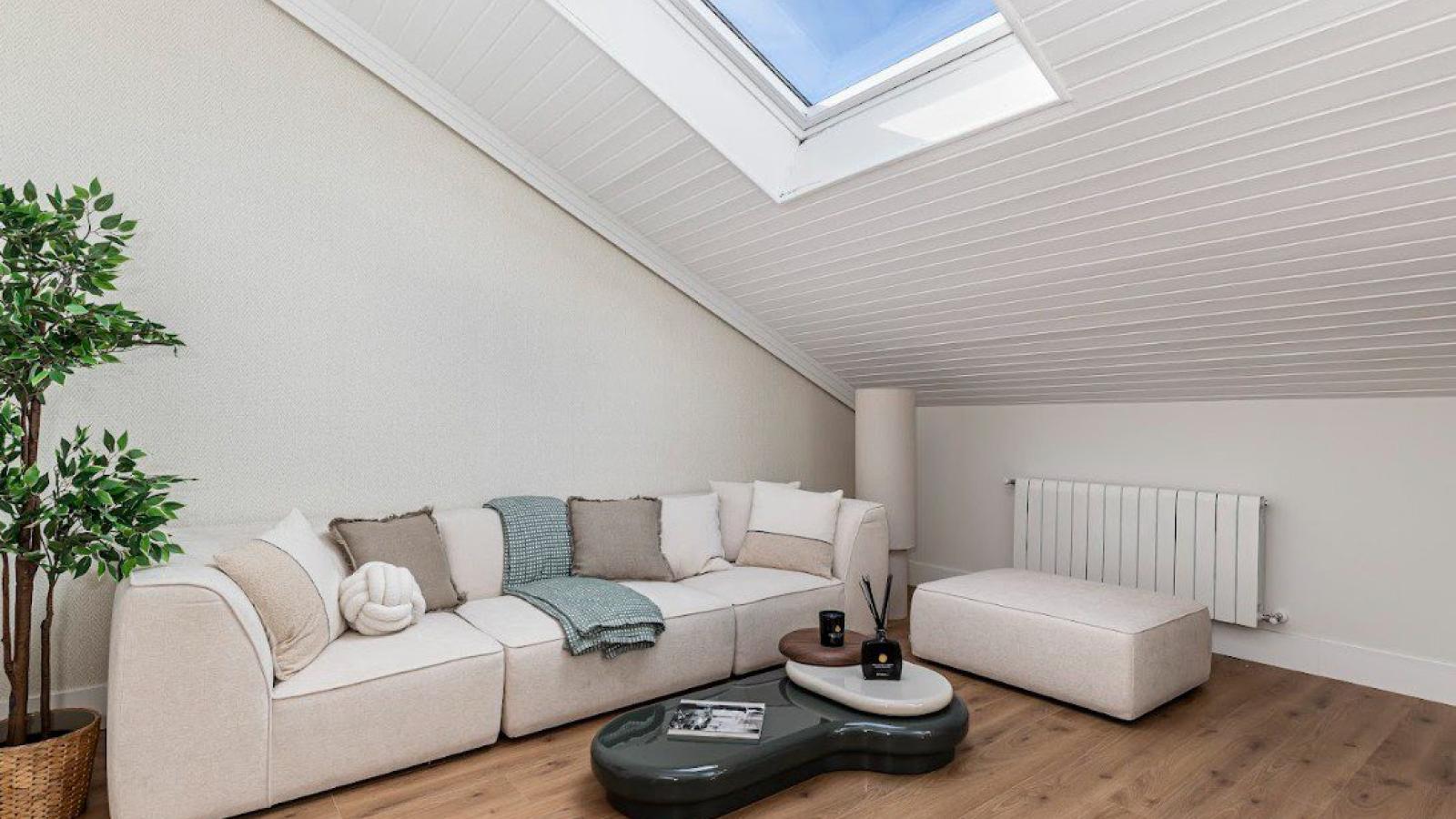 Ático dúplex con dos terrazas en Barquillo 36, en el corazón de Salesas – Centro de Madrid- 2335