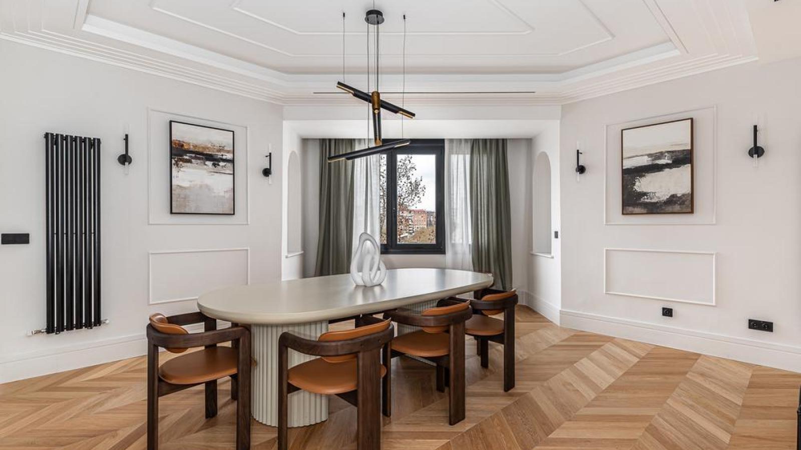 Enorme vivienda de lujo inmejorable en zona Castellana 1726VIV